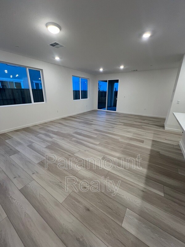 Building Photo - 5459 Knights Valley Ln