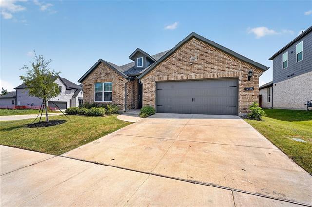 Building Photo - 1205 Lavinola Ln
