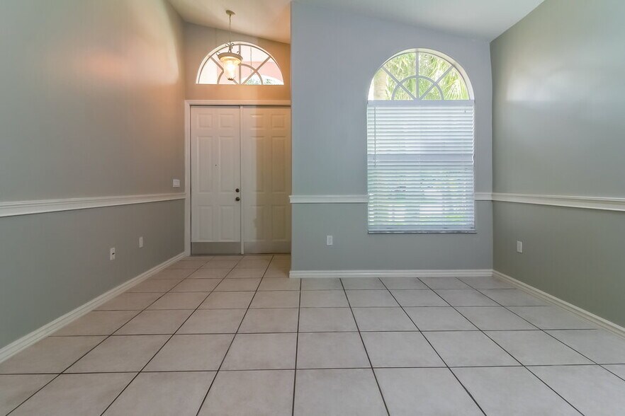 Building Photo - 12418 NW 53rd St