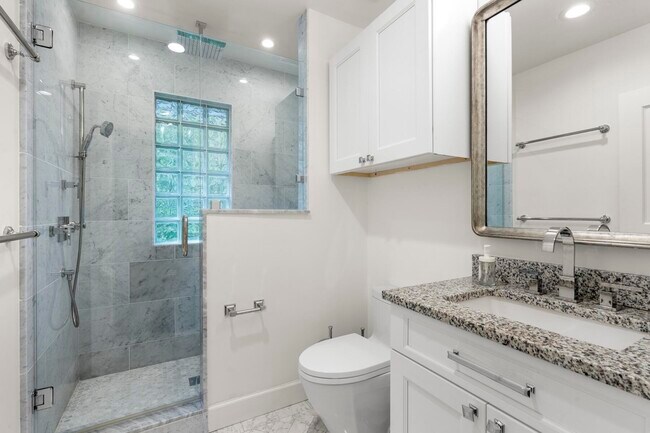 Building Photo - 14492 Equestrian Way