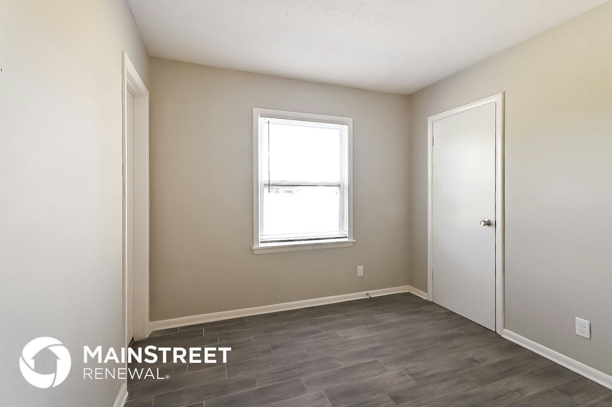 Building Photo - 3653 Elm Park Rd