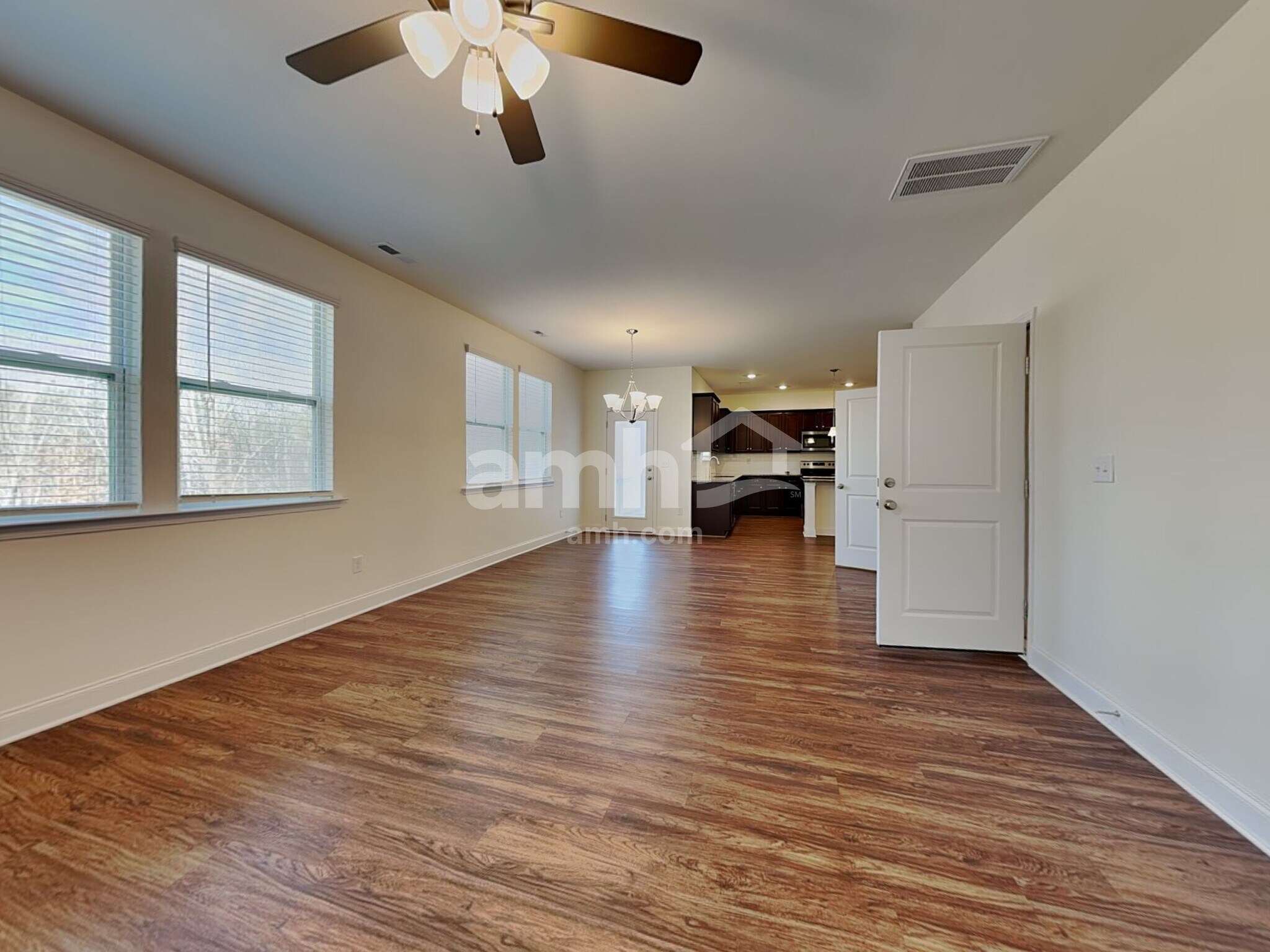 Building Photo - 2133 Laurel Vlg Cir