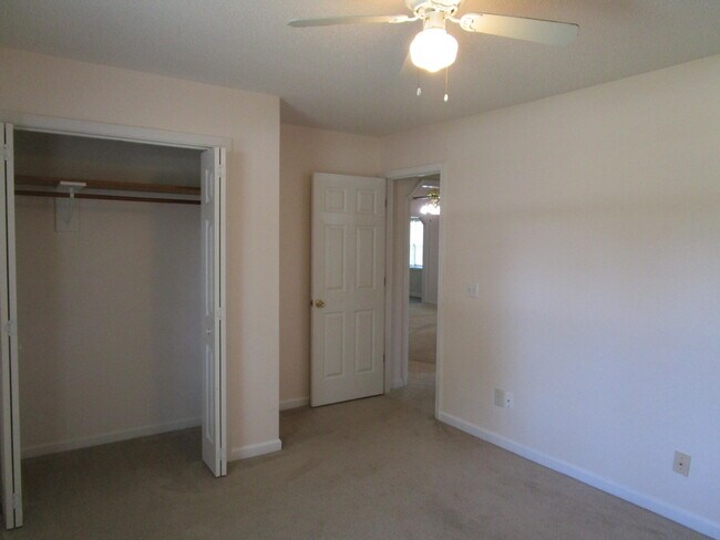 Building Photo - 2555 Nicholson Dr