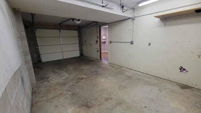 Building Photo - Josephine (Millard Highlands South)