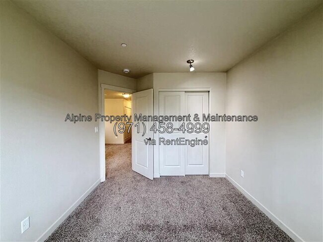 Building Photo - 29024 SW Costa Cir E