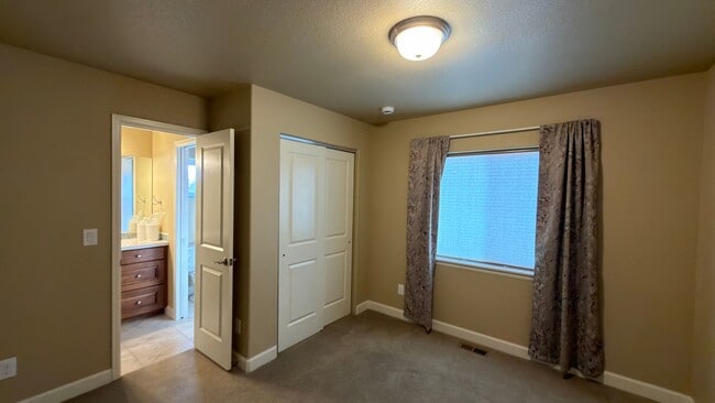 Building Photo - Great House In Fort Collins