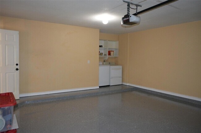 Building Photo - 13703 Cambourne Dr