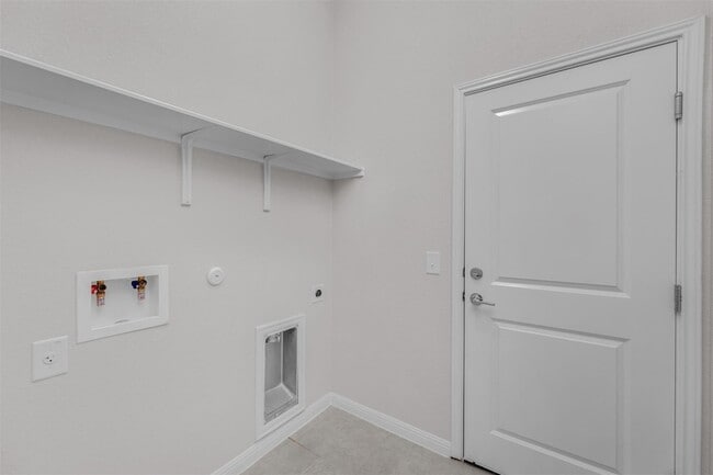 Building Photo - 9941 Comely Bnd