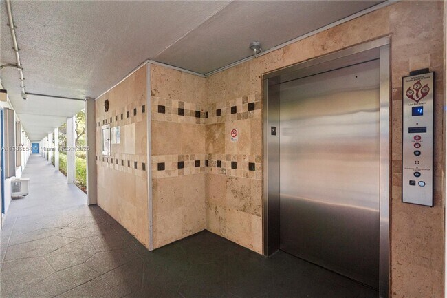 Building Photo - 301 SW 135th Ave
