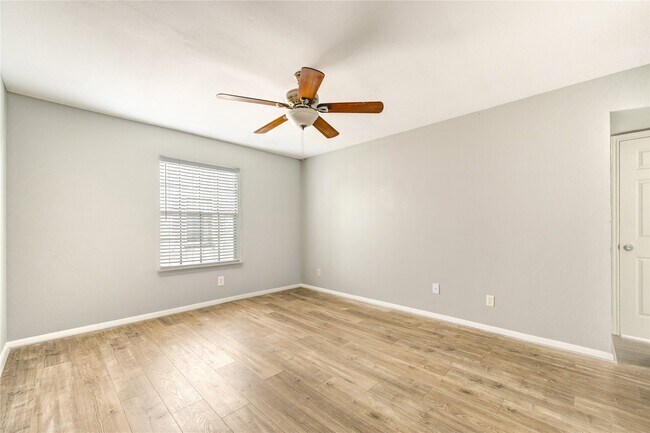 Building Photo - 14600 Fonmeadow Dr