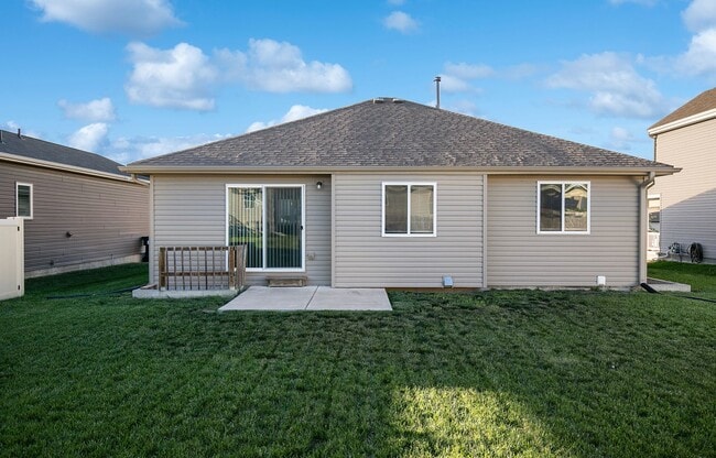Building Photo - Great Family Neighborhood