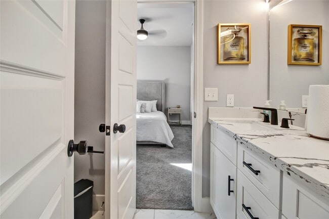 Building Photo - 811 Paul Quinn St