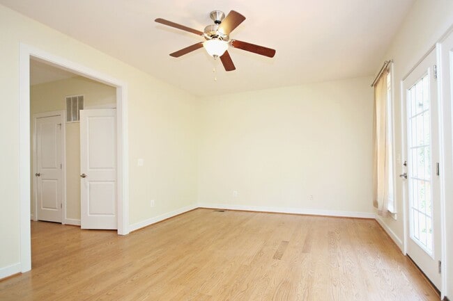 Building Photo - Dog-Friendly Brookwood Home Near UVA Medical Center & Downtown