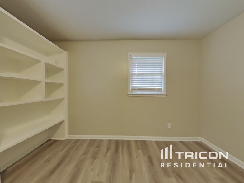 Building Photo - 5336 Orchard Pl