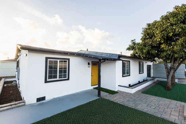 Building Photo - 6168 Cumberland St