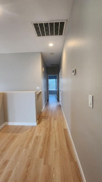 Building Photo - 41393 W Capistrano Dr