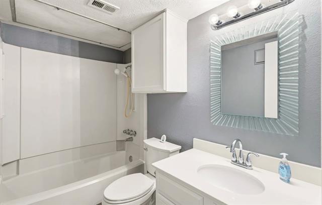 Building Photo - 2505 Wedglea Dr