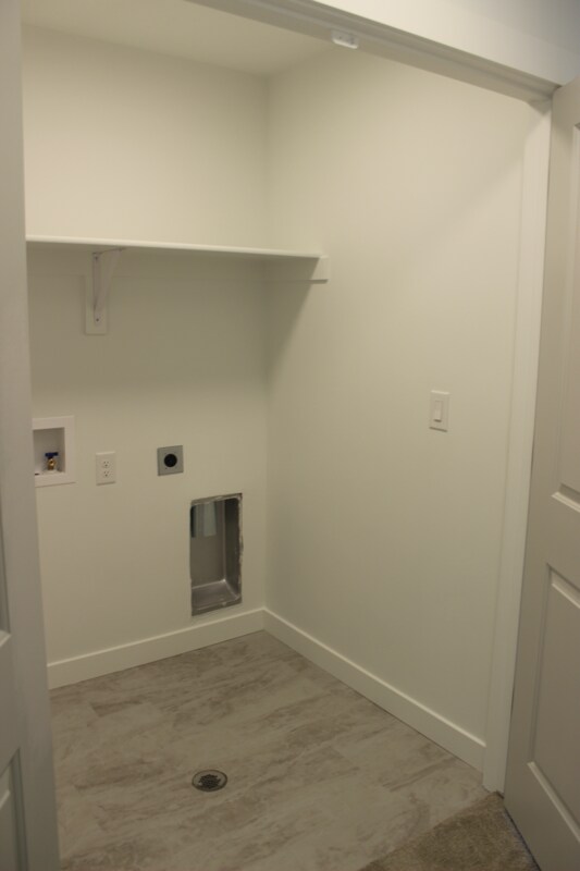 Building Photo - 98 E 1760 N