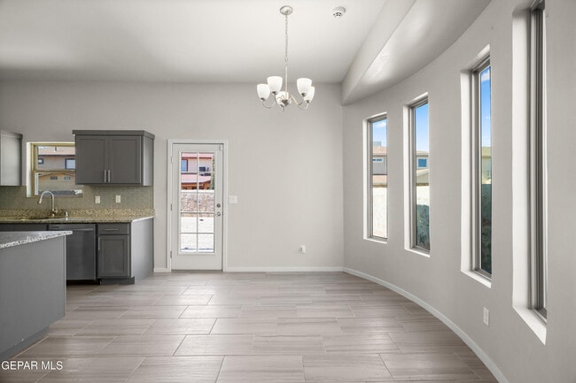 Building Photo - 629 Cedarwood Ave