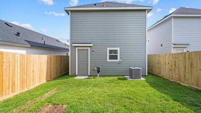 Building Photo - 16426 Valerie Marie Pl