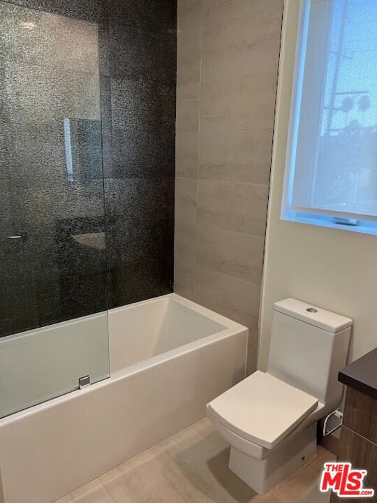 Building Photo - 1715 Armacost Ave