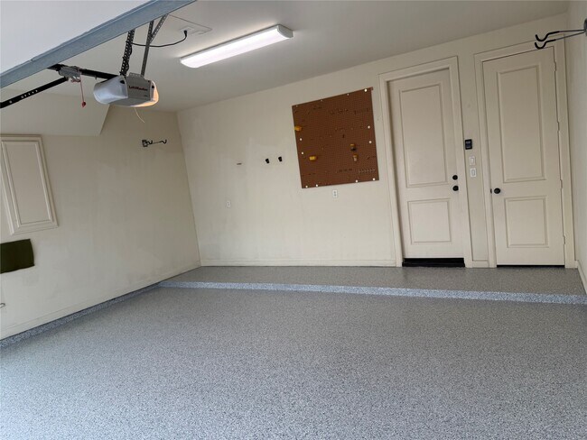 Building Photo - 1804 Haddon St