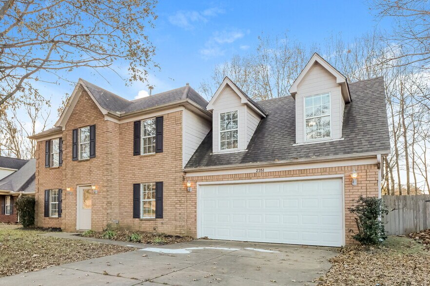 Building Photo - 2351 Mason Dr