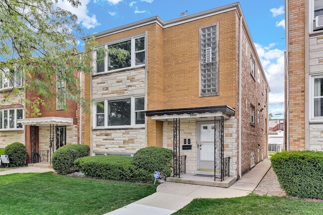 Building Photo - 5420 N Central Ave