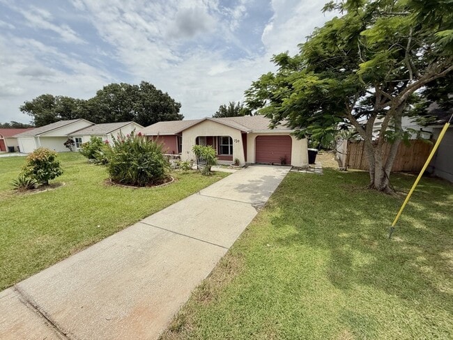 Primary Photo - 716 Caribou Dr
