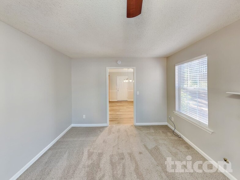 Building Photo - 135 Williams Bluff