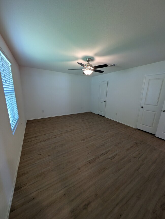 Building Photo - Charming 3 beds 2 baths in New Caney!