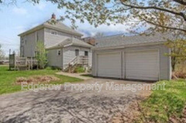 Building Photo - 352 Holmdene Blvd NE