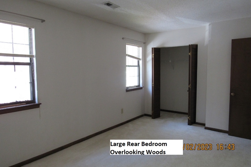 Building Photo - 5738 Forest Lawn Ct