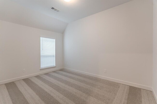 Building Photo - 15835 Wild Rose Bnd Dr