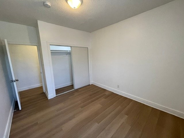 Building Photo - 2229 Vineyard Ave