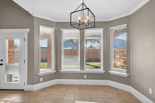 Building Photo - 1122 Porterfield Rd