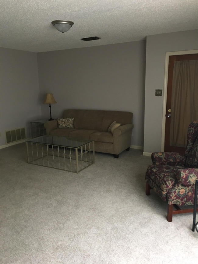 Building Photo - 4200 S Cherry St