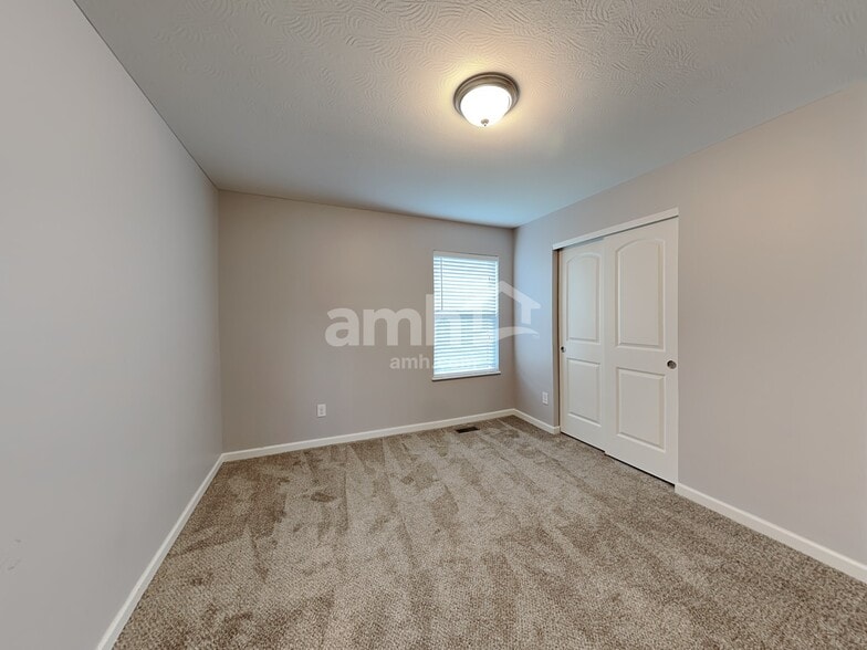Building Photo - 5499 Lehman Meadows Dr