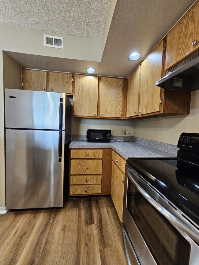 Building Photo - 1401 Village Blvd