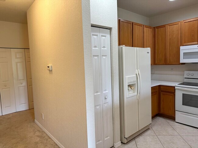 Building Photo - 4951 Bonsai Cir