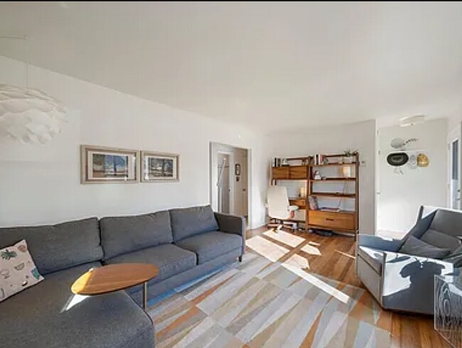Building Photo - 2 Bed | 1 Bath | Brookside