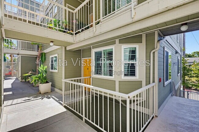 Building Photo - 4204 3rd Avenue