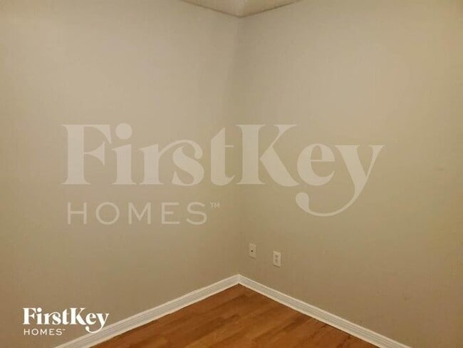 Building Photo - 8518 Pearl Lake Dr