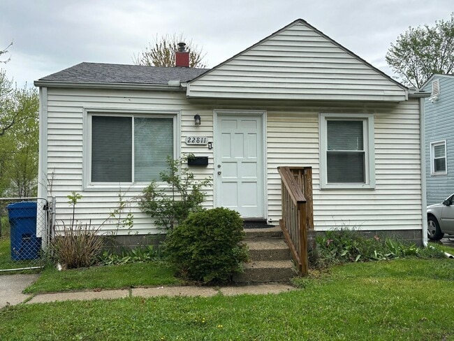 Primary Photo - 22811 Heussner Ave
