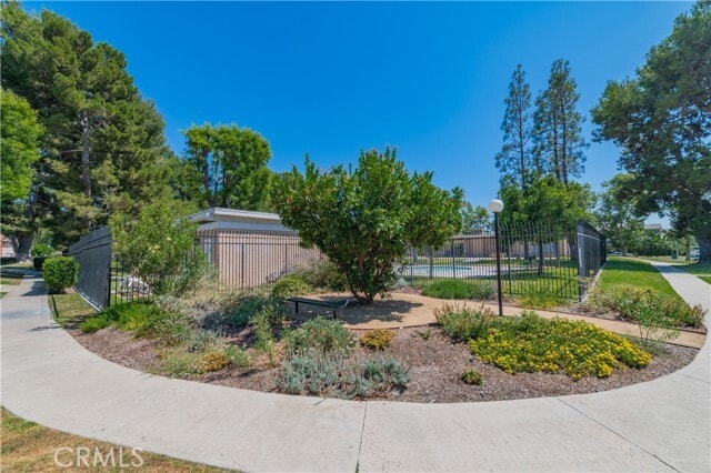 Building Photo - 14252 E Mall St