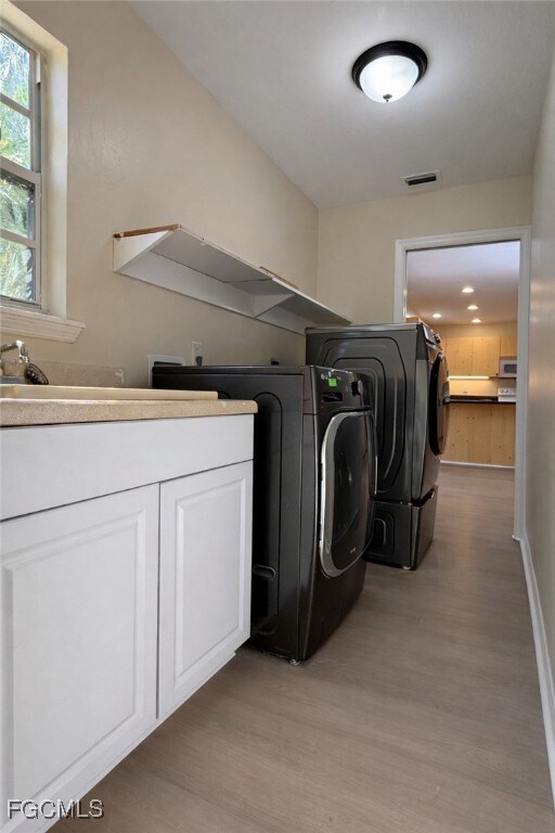 Building Photo - 3618 SW 2nd Ln