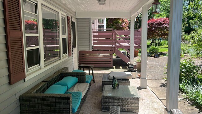 Building Photo - 56 Capral Ln