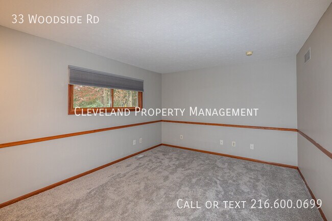 Building Photo - 33 Woodside Rd