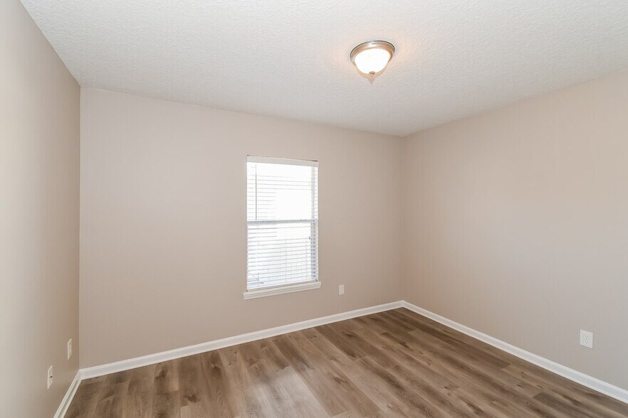 Building Photo - 7941 Collins Bay Ct