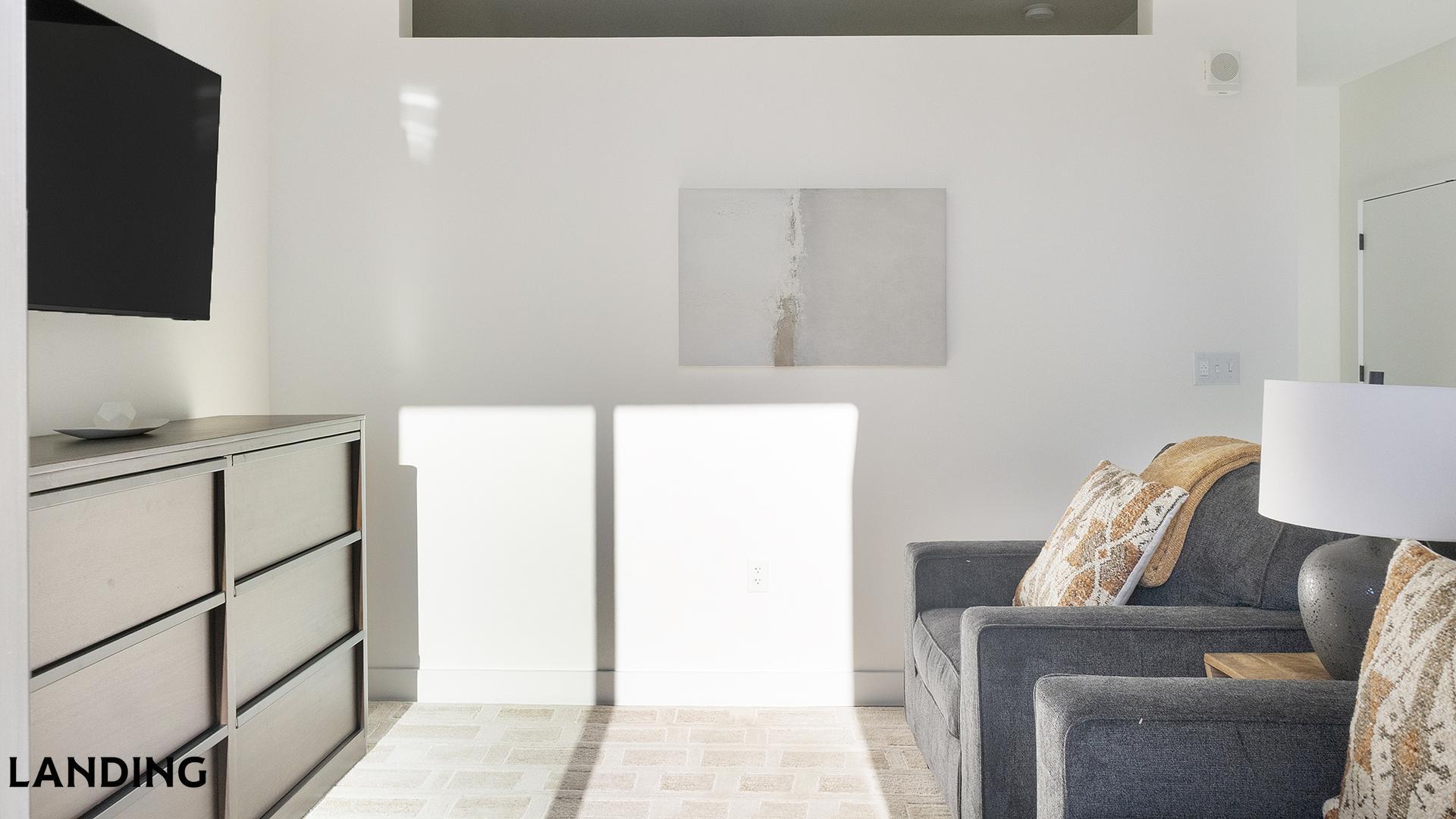 Building Photo - 1007 S Mint St